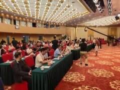 张况荣获“郭小川诗歌奖”和“第四届中国年度诗人榜”等称号
