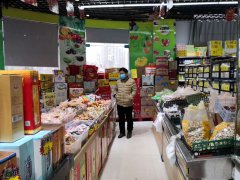 界首市全力做好疫情防控市场物品保障供应
