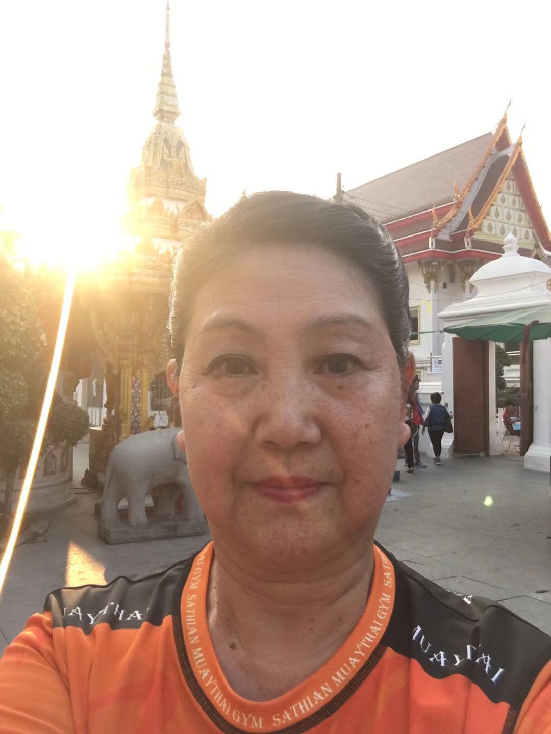 想起了老校长为我的题词《德艺双磬》